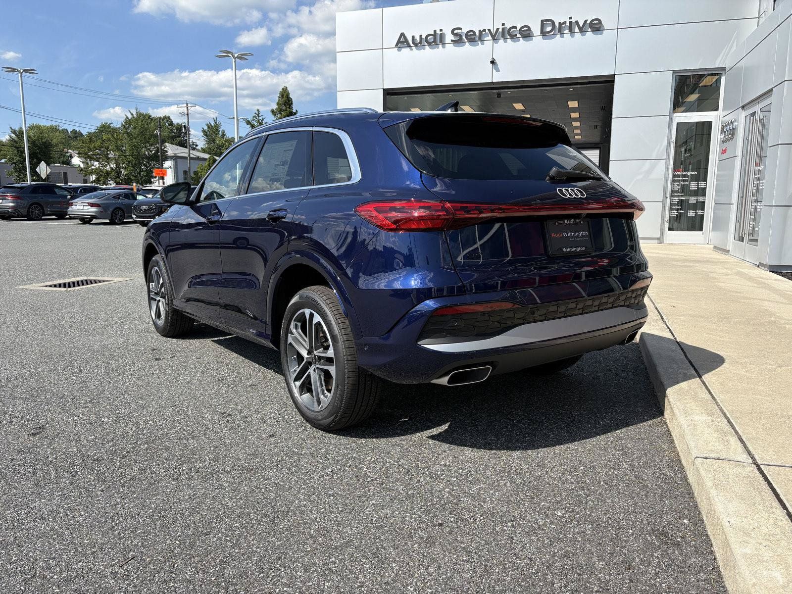 New 2026 Audi Q5 2.0T AWD/4WD image 3