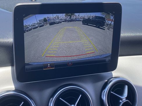Used 2020 Mercedes-Benz GLA 250 image 24