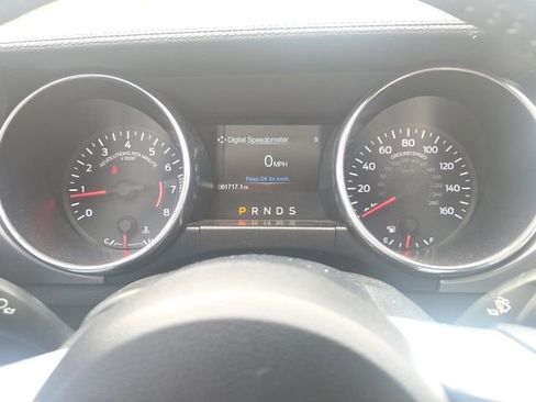 Used 2019 Ford Mustang Premium RWD image 44
