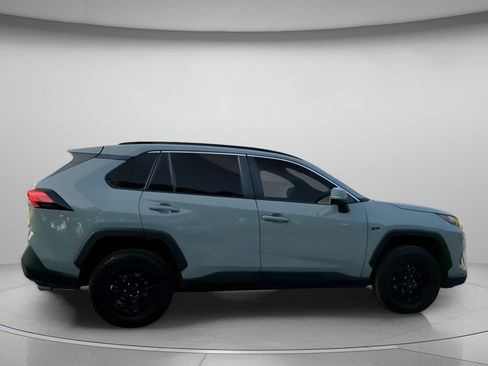 Used 2022 Toyota RAV4 XLE w/ Convenience Package FWD image 31