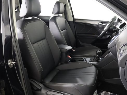 Used 2022 Volkswagen Tiguan SE FWD image 31