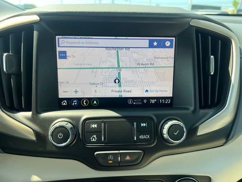 Used 2024 GMC Terrain Denali w/ Denali Premium Package AWD/4WD image 36
