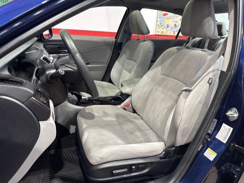 Used 2014 Honda Accord EX image 11