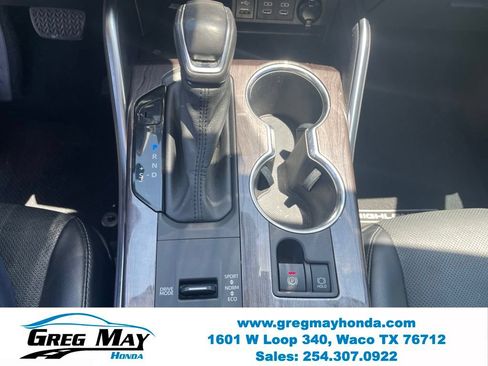 Used 2022 Toyota Highlander Limited FWD image 19