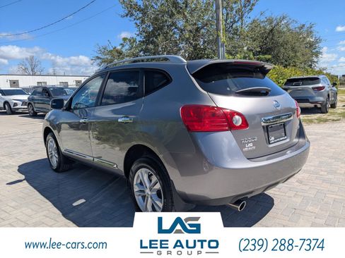 Used 2013 Nissan Rogue SV image 5