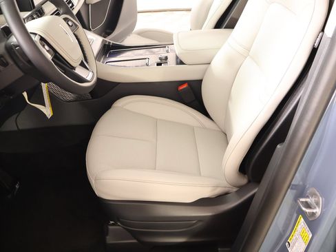 New 2026 Lincoln Aviator 2WD image 11