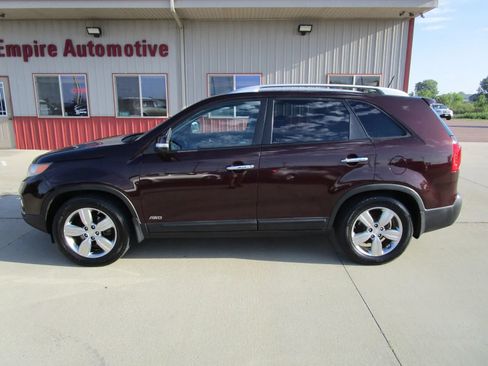 Used 2012 Kia Sorento EX w/ EX V6 Premium Pkg AWD/4WD image 4