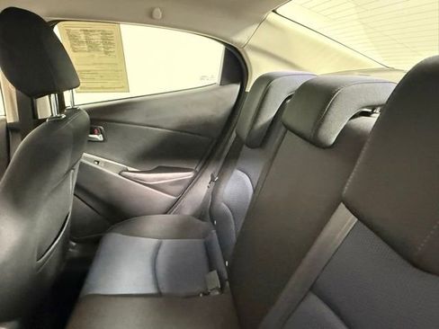 Used 2017 Toyota Yaris iA FWD image 34