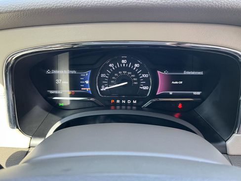 Used 2016 Lincoln Navigator L Select AWD/4WD image 24