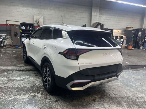 Used 2023 Kia Sportage EX image 5