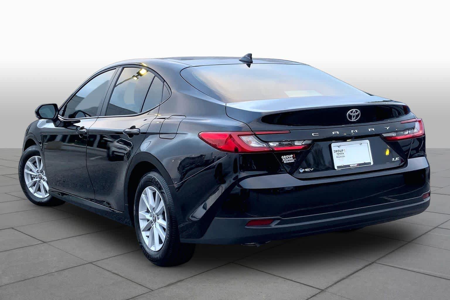 Used 2026 Toyota Camry LE w/ Convenience Package FWD image 11
