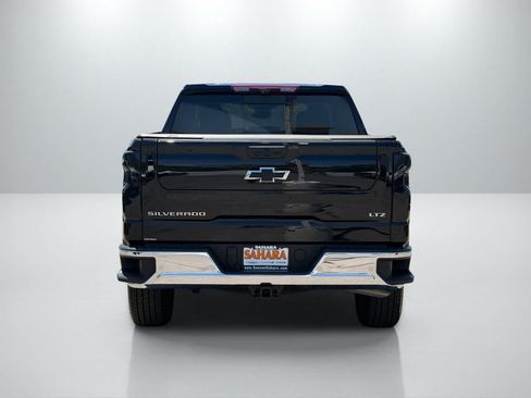 Used 2024 Chevrolet Silverado 1500 LTZ w/ LTZ Premium Package AWD/4WD image 5
