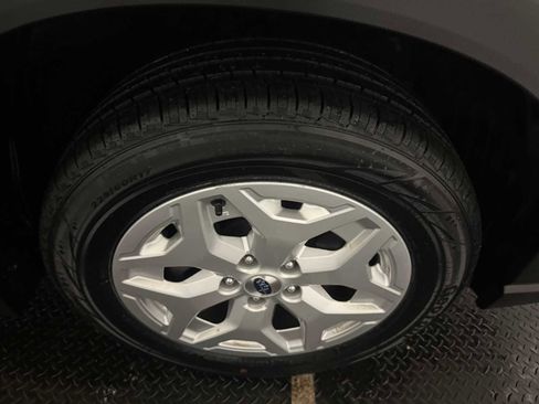 Certified 2023 Subaru Forester image 12