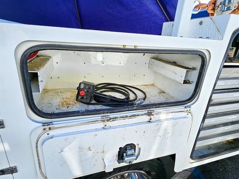 Used 2014 Ford F450 XL w/ Power Equipment Group image 12