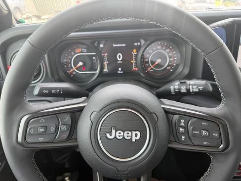 New 2026 Jeep Wrangler Unlimited Rubicon AWD/4WD image 23