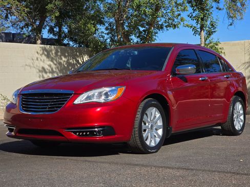 Used 2013 Chrysler 200 Limited image 5