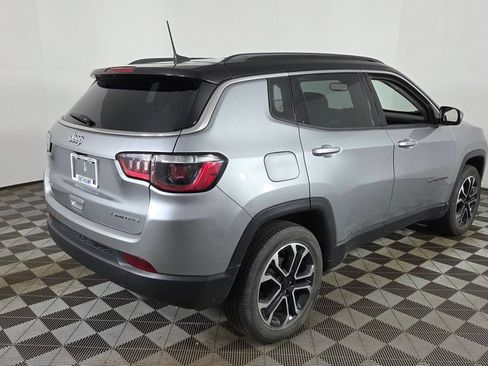 Used 2022 Jeep Compass Limited AWD/4WD image 8