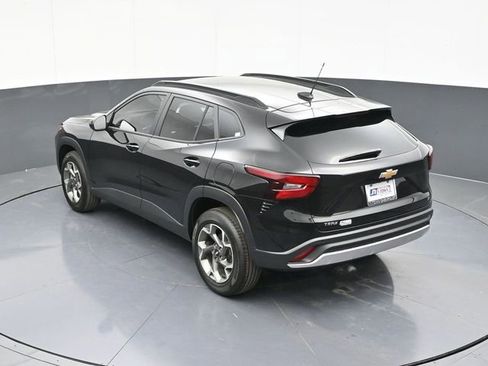 New 2026 Chevrolet Trax LT w/ Driver Confidence Package FWD image 57