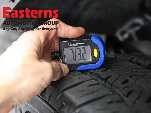 Used 2025 Jeep Wrangler Unlimited Sahara w/ Safety Group AWD/4WD image 26