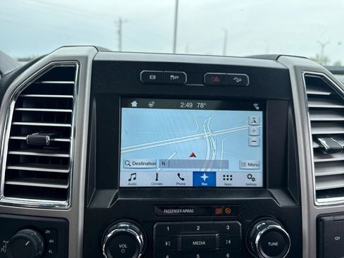 Used 2017 Ford F250 Lariat w/ Lariat Ultimate Package AWD/4WD image 21
