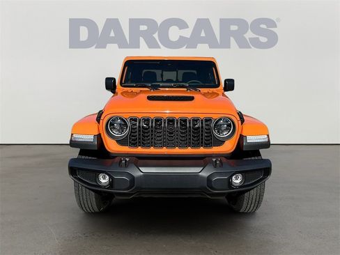 New 2025 Jeep Gladiator Sport image 2