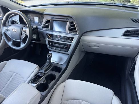 Used 2017 Hyundai Sonata SE image 9