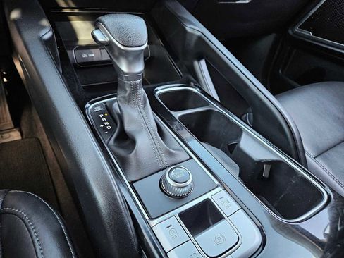 Used 2021 Kia Telluride LX image 32