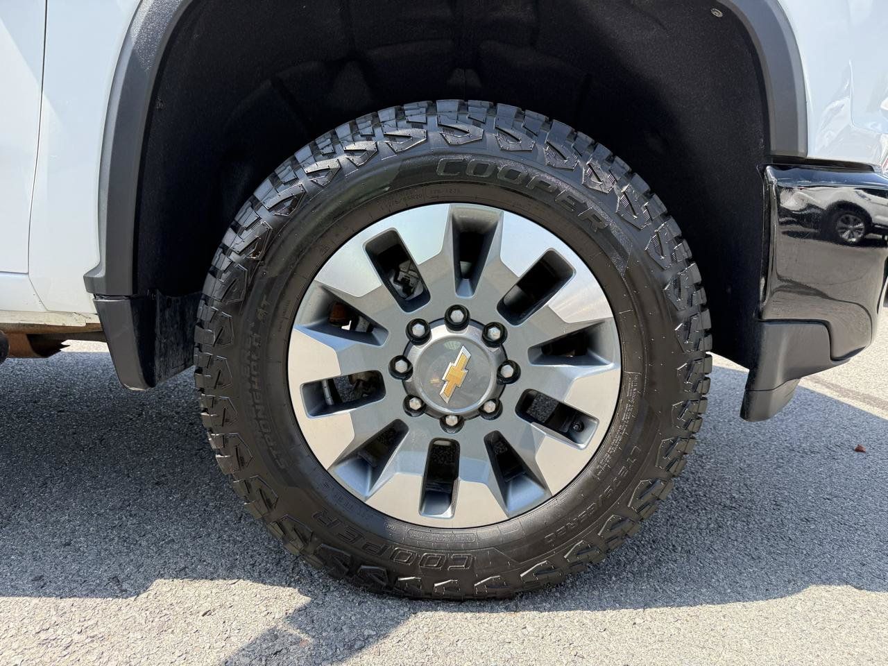 Used 2023 Chevrolet Silverado 2500 Custom AWD/4WD image 38