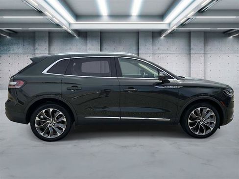 Used 2022 Lincoln Nautilus Reserve AWD/4WD image 24