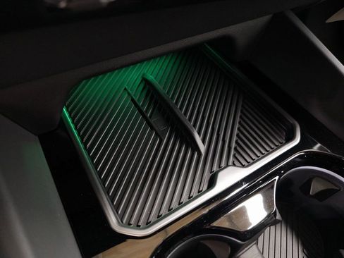 New 2026 BMW 530i xDrive w/ M Sport Package image 30