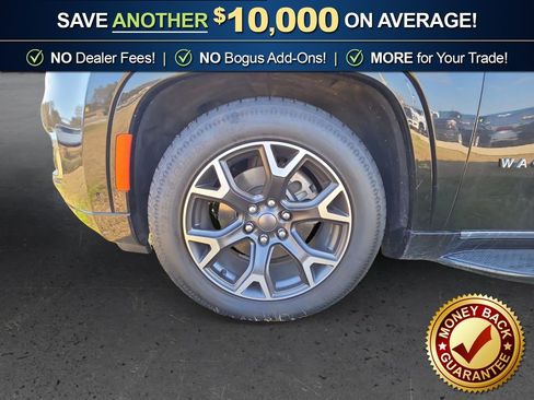 Used 2024 Jeep Wagoneer L Series III w/ Flexible Seating Group image 13