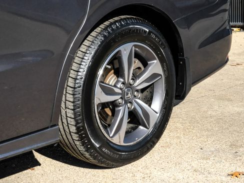 Used 2018 Honda Odyssey Touring image 54