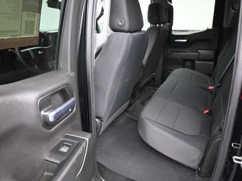 Used 2019 Chevrolet Silverado 1500 Custom w/ Custom Value Package image 16