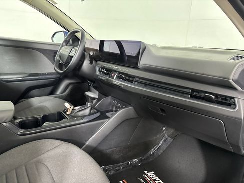 Used 2025 Kia K4 EX FWD image 30