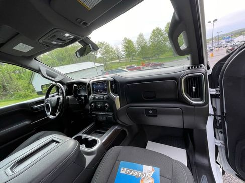 Certified 2021 Chevrolet Silverado 1500 LT Trail Boss w/ Convenience Package II AWD/4WD image 12