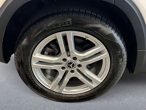 Certified 2023 Mercedes-Benz GLB 250 4MATIC image 8