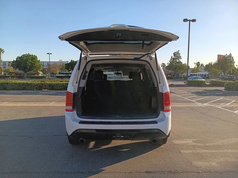Used 2015 Honda Pilot Touring image 9
