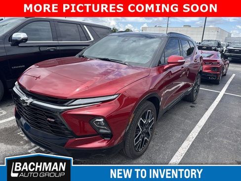 Used 2024 Chevrolet Blazer RS w/ Driver Confidence II Package AWD/4WD image 4