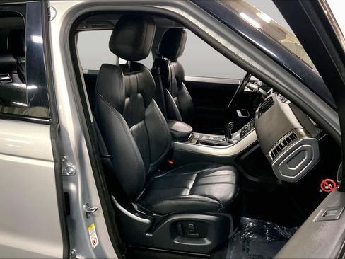Used 2016 Land Rover Range Rover Sport SE AWD/4WD image 9