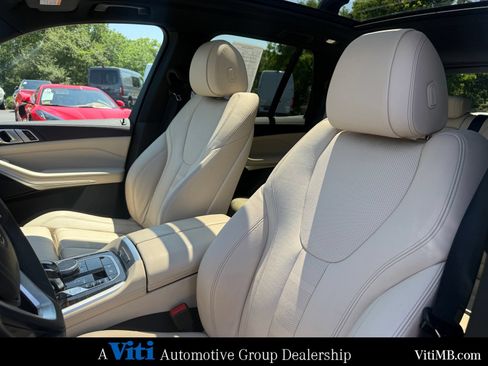 Used 2021 BMW X5 xDrive40i w/ Premium Package 2 AWD/4WD image 18