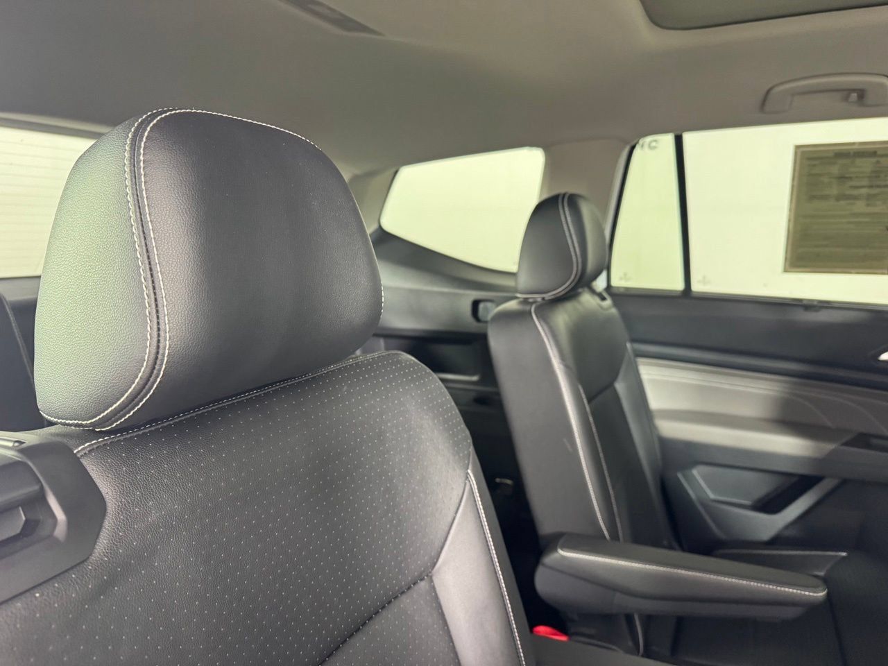 Used 2023 Volkswagen Atlas SE w/ Panoramic Sunroof Package FWD image 30