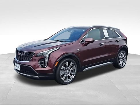 Used 2023 Cadillac XT4 Premium Luxury w/ Sun And Sound Package AWD/4WD image 4