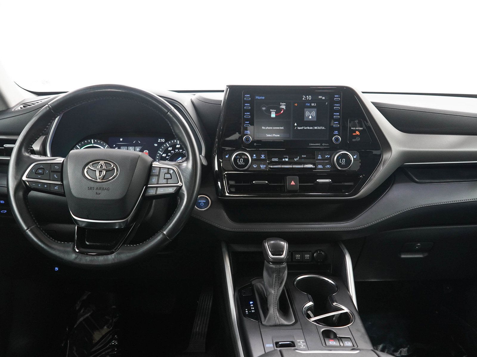 Used 2021 Toyota Highlander XLE AWD/4WD image 17
