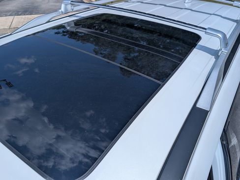 Used 2025 Nissan Pathfinder Platinum w/ Cargo Package FWD image 14