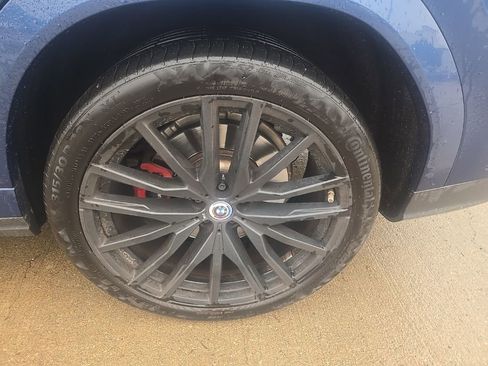 Used 2023 BMW X6 M50i w/ Executive Package image 4