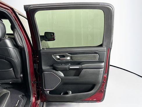 Used 2019 RAM 1500 Laramie image 29