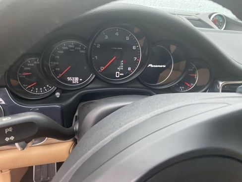 Used 2016 Porsche Panamera 4 image 17