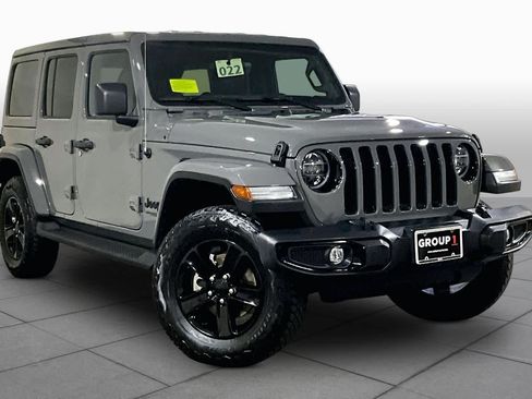 Used 2021 Jeep Wrangler Unlimited Sahara AWD/4WD image 2