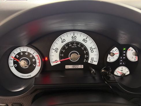 Used 2010 Toyota FJ Cruiser 4WD image 22