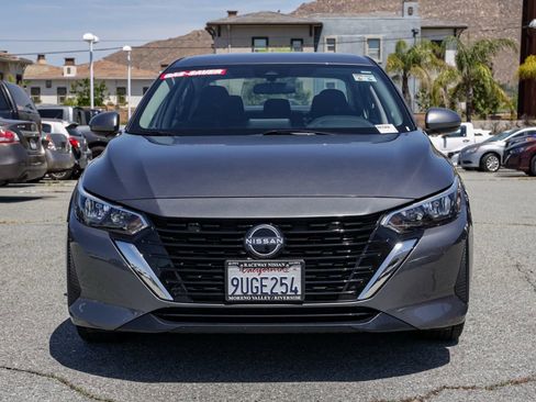 Used 2025 Nissan Sentra SV FWD image 9